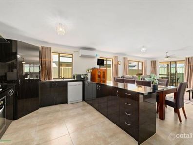 14 Ipswich Parkway, Greenfields WA 6210
