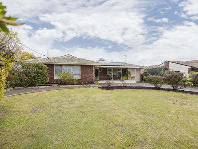 7 Rosmead Avenue, Beechboro WA 6063