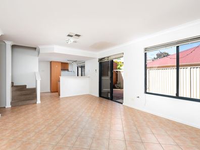 4 Doig Court, Bicton WA 6157