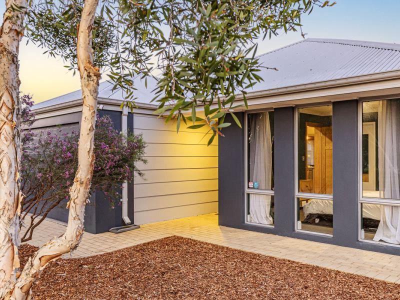 5 Hatch Place, Bibra Lake WA 6163