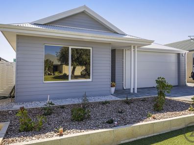 61 Buckingham Drive, Wannanup WA 6210