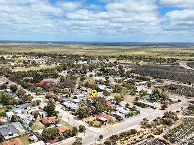 6 McGowan Place, Eneabba WA 6518