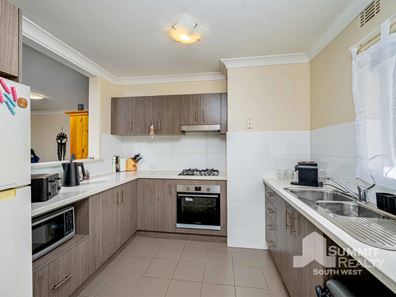 2/40 Reynolds Way, Withers WA 6230