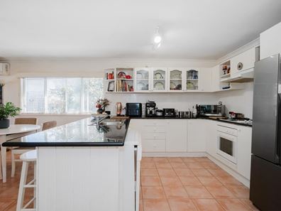 27 Dorothy Avenue, Falcon WA 6210