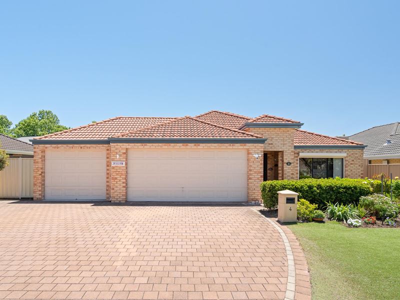 4 Wiltshire Avenue, Thornlie WA 6108