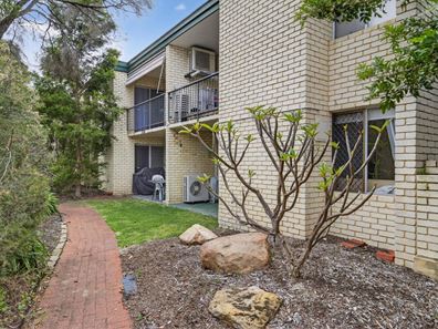 4/72 King George Street, Victoria Park WA 6100