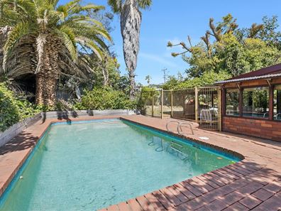 104 Bridgewater Drive, Kallaroo WA 6025