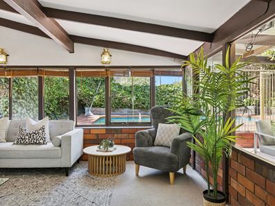 104 Bridgewater Drive, Kallaroo WA 6025