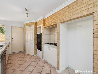 14 Casserly Drive, Leeming WA 6149