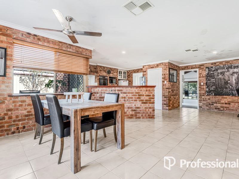 30 Mcdowell Crescent, Kingsley