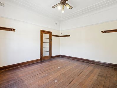 5 Robinson Terrace, Daglish WA 6008