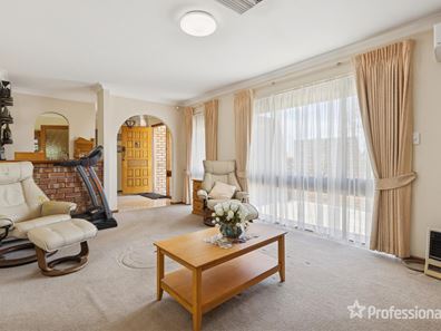 44 Kingston Way, Safety Bay WA 6169