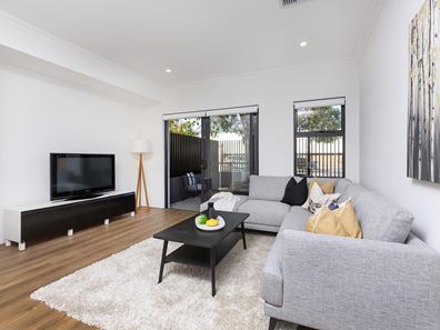 8A Knutsford  Avenue, Rivervale WA 6103