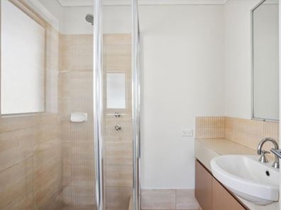 4/18 Oligantha Elbow, Banksia Grove WA 6031