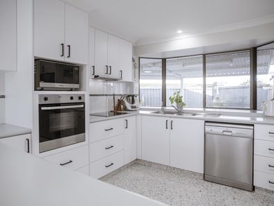 8 Douglas Street, Castletown WA 6450