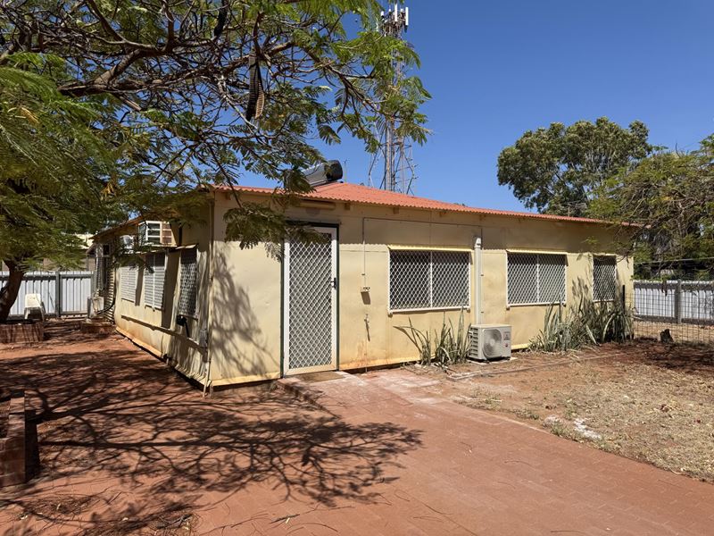 16 Third Avenue, Onslow WA 6710