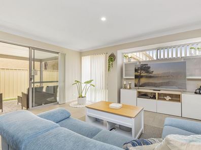 35C Milford Way, Nollamara WA 6061