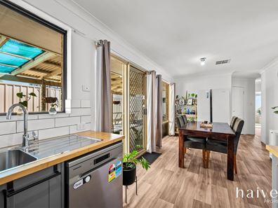 10/23 Quarram Way, Gosnells WA 6110