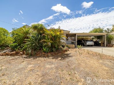 8 Barge Court, Armadale WA 6112