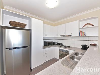 25/1 Spinebill Loop, Joondalup WA 6027
