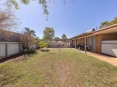 6 Peirl Way, Pegs Creek WA 6714