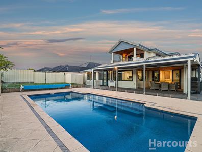 6 Guillardon Terrace, Madora Bay WA 6210