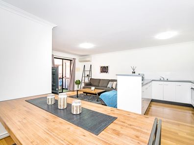 26/120 Lake St, Perth WA 6000