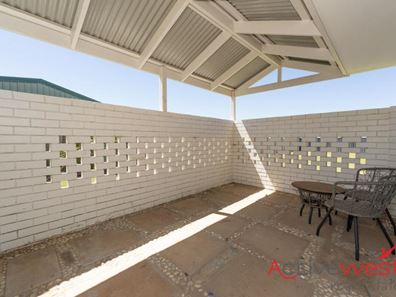 2/3 Glenview Street, Mount Tarcoola WA 6530
