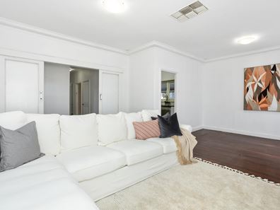 84 Duke Street, Scarborough WA 6019