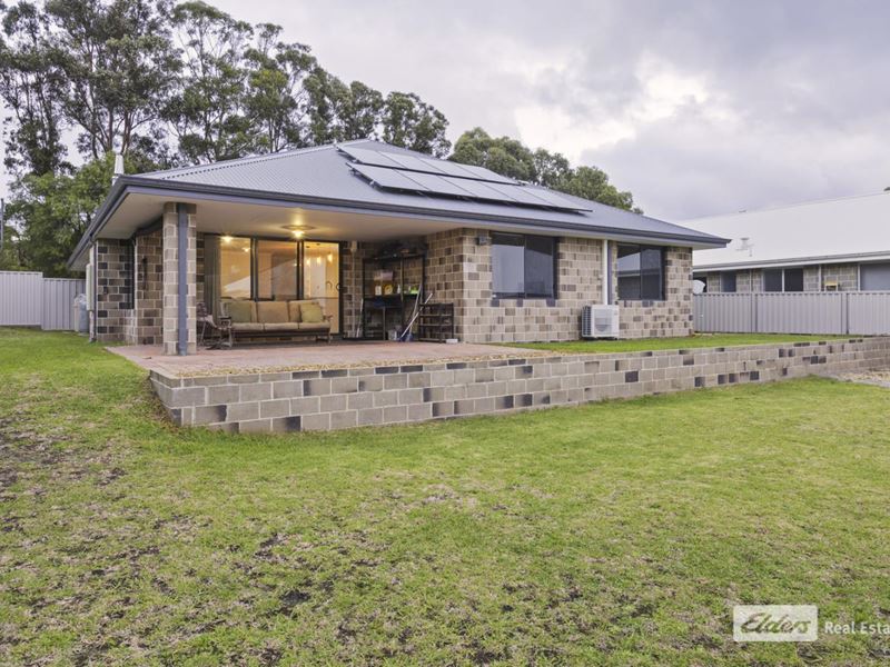 34 Grove Street West, Little Grove