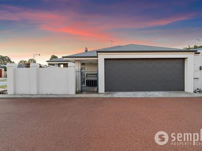 25 Yarra Promenade, Hammond Park WA 6164
