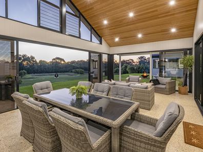 24 Grasstree Place, Yallingup WA 6282