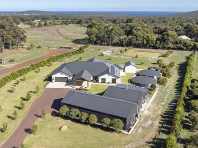 24 Grasstree Place, Yallingup WA 6282