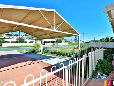 4A Oversby Street, Halls Head WA 6210