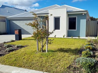 4 Serene Way, Yanchep WA 6035