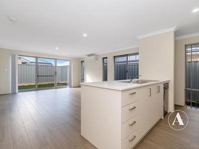 8 Regan Street, Byford WA 6122