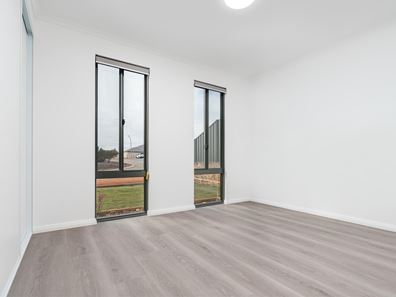 18 Viewpoint Mews, Drummond Cove WA 6532