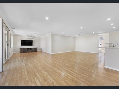 21 Piave Street, Wandina WA 6530