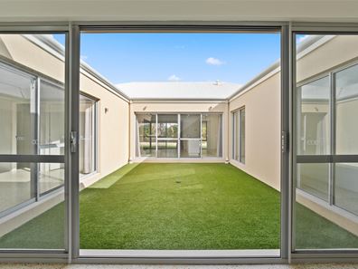 473 Safety Bay Road, Safety Bay WA 6169