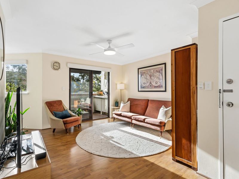 2/57 King George Street, Victoria Park WA 6100
