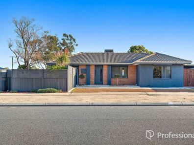 2 Sands Court, Huntingdale WA 6110