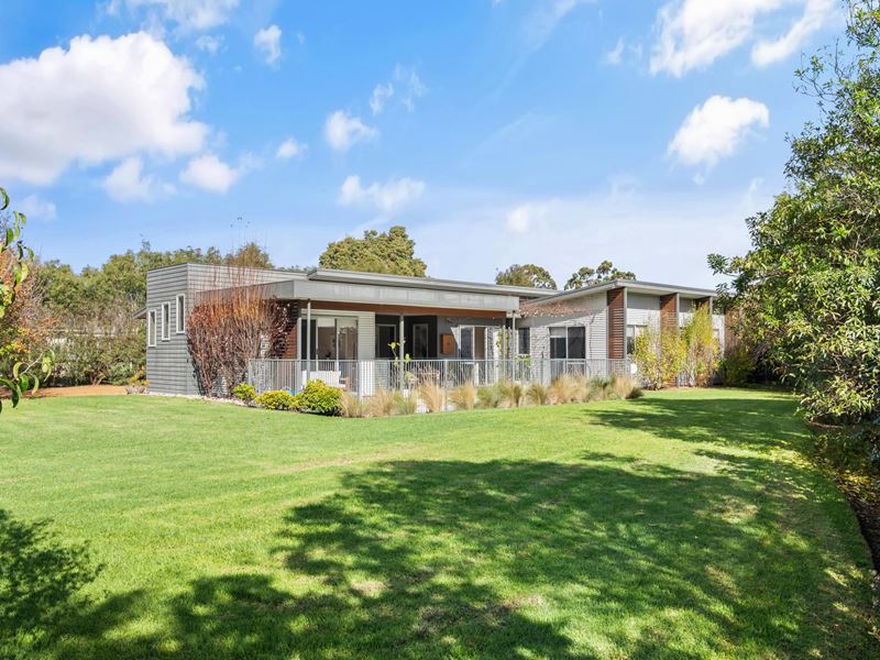 54 Hermitage Drive, Margaret River WA 6285