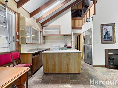 46 Willy Wagtail Close, Lake Clifton WA 6215