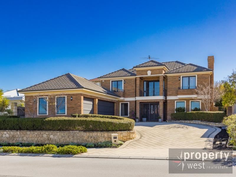 21 Rochester Drive, Mindarie WA 6030
