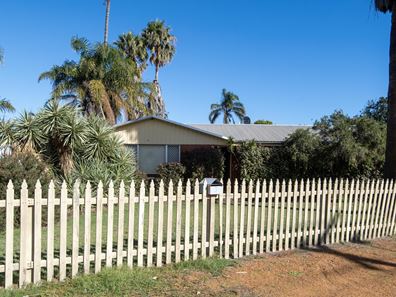 3 Hallet Place, Bluff Point WA 6530
