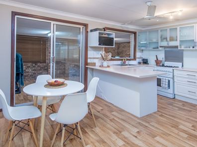 3 Hallet Place, Bluff Point WA 6530