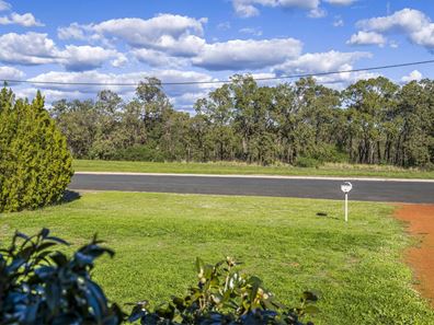 24 Strathalbyn Way, Gingin WA 6503
