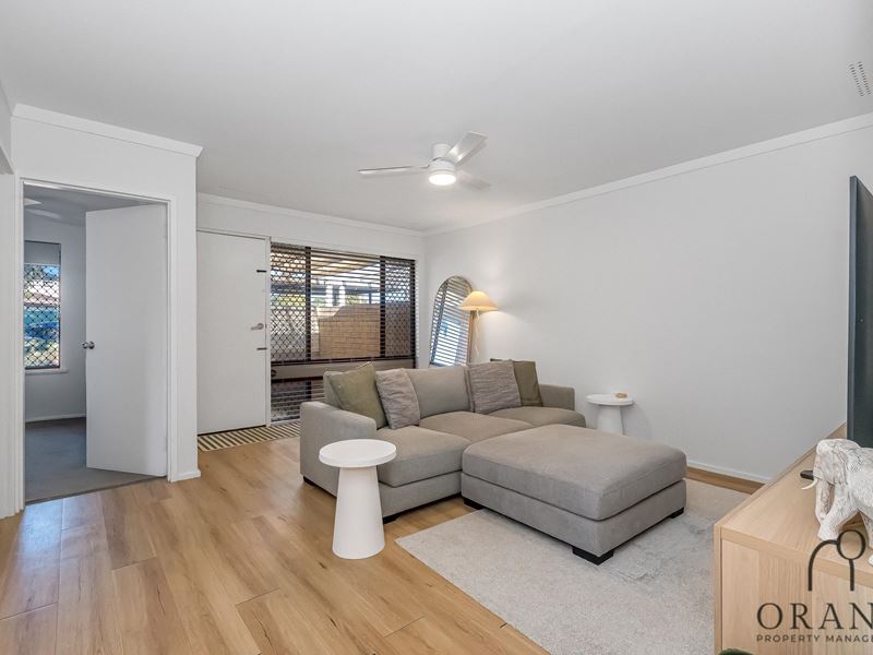 52B Mayflower Crescent, Craigie WA 6025