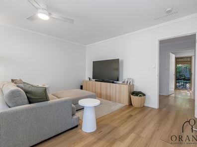52B Mayflower Crescent, Craigie WA 6025