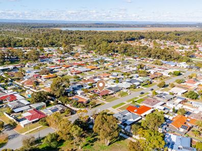 18 Kurrawa Street, Hillman WA 6168